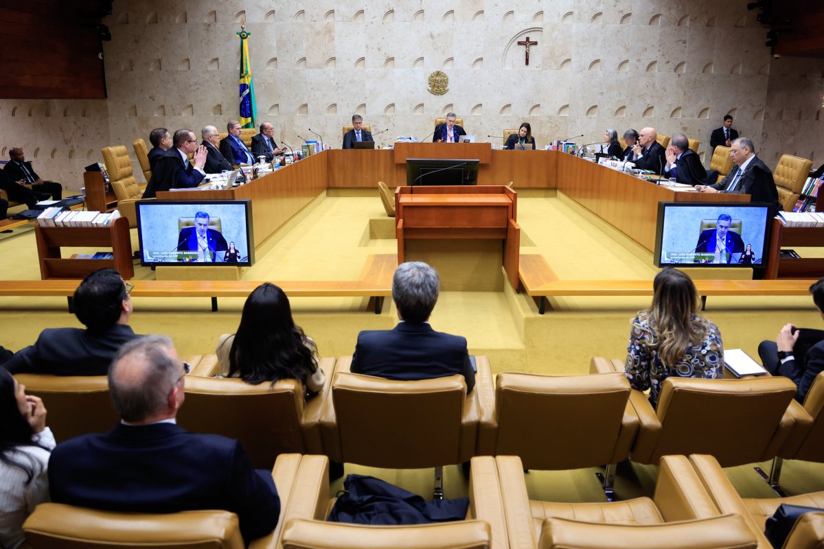 Só no Judiciário, valores que excedem teto constitucional somam R$ 10 bi, mostra levantamento