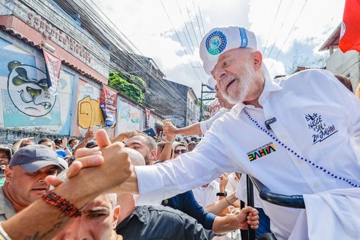 Vídeo: Lula encaminha projeto ao Congresso para tornar 2 de julho feriado nacional