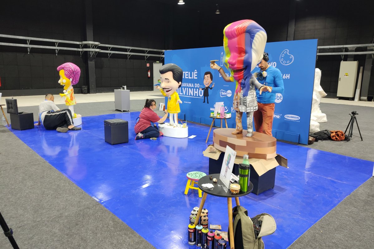 Para homenagear Silvio Santos, Caravana do Silvinho inicia fase de pintura com 45 artistas selecionados