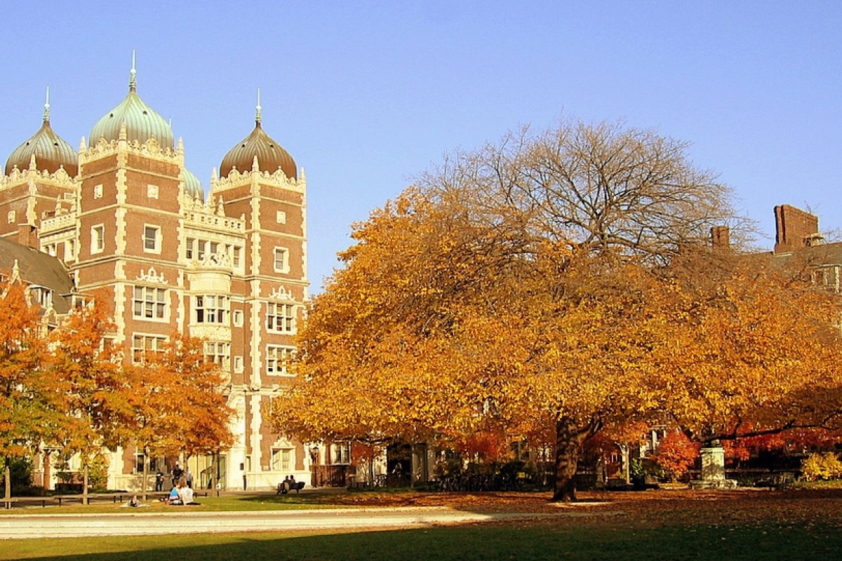 Universidade da Pensilvânia cede à pressão de Trump e vai banir atletas trans de esportes femininos