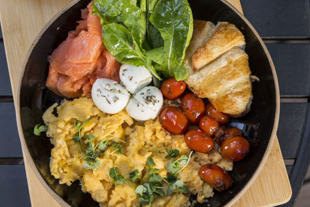 Queridinho dos fins de semana em São Paulo, brunch da Sterna Café traz opções tradicionais e contemporâneas! 