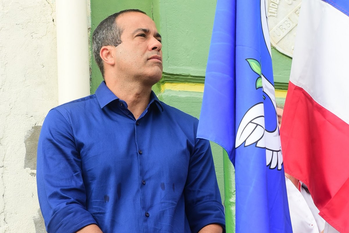 Vídeo: Bruno Reis é vaiado durante cortejo do 2 de julho