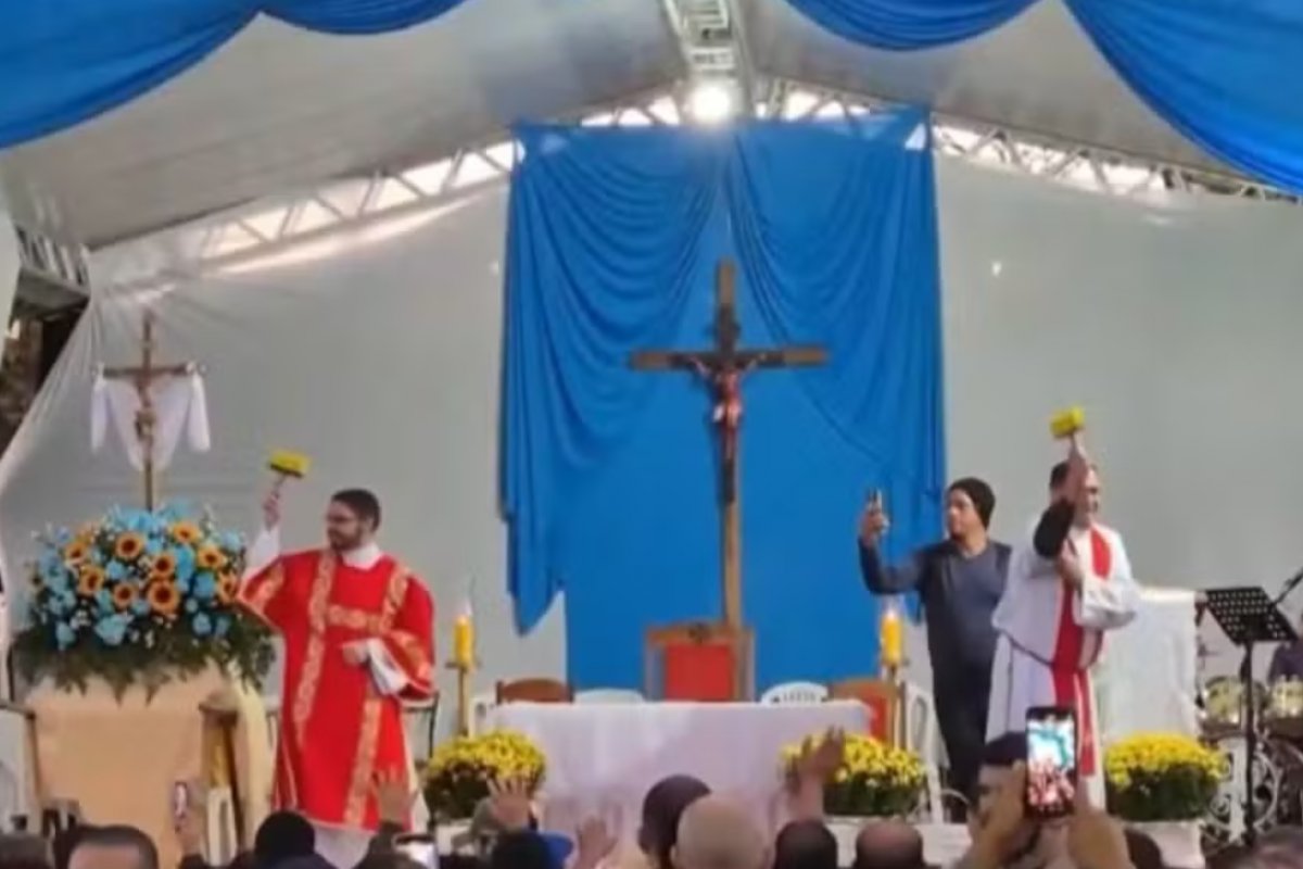 Romaria de 300 anos reúne mais de 25 mil fiéis em devoção ao Senhor dos Aflitos na Bahia