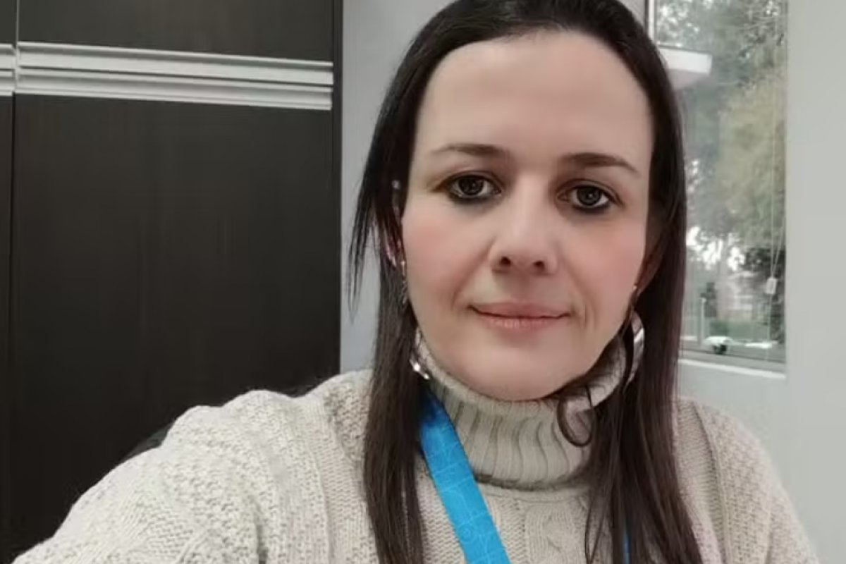 Mulher faz bariátrica sem saber que estava grávida e relata sequelas graves da filha após nascimento