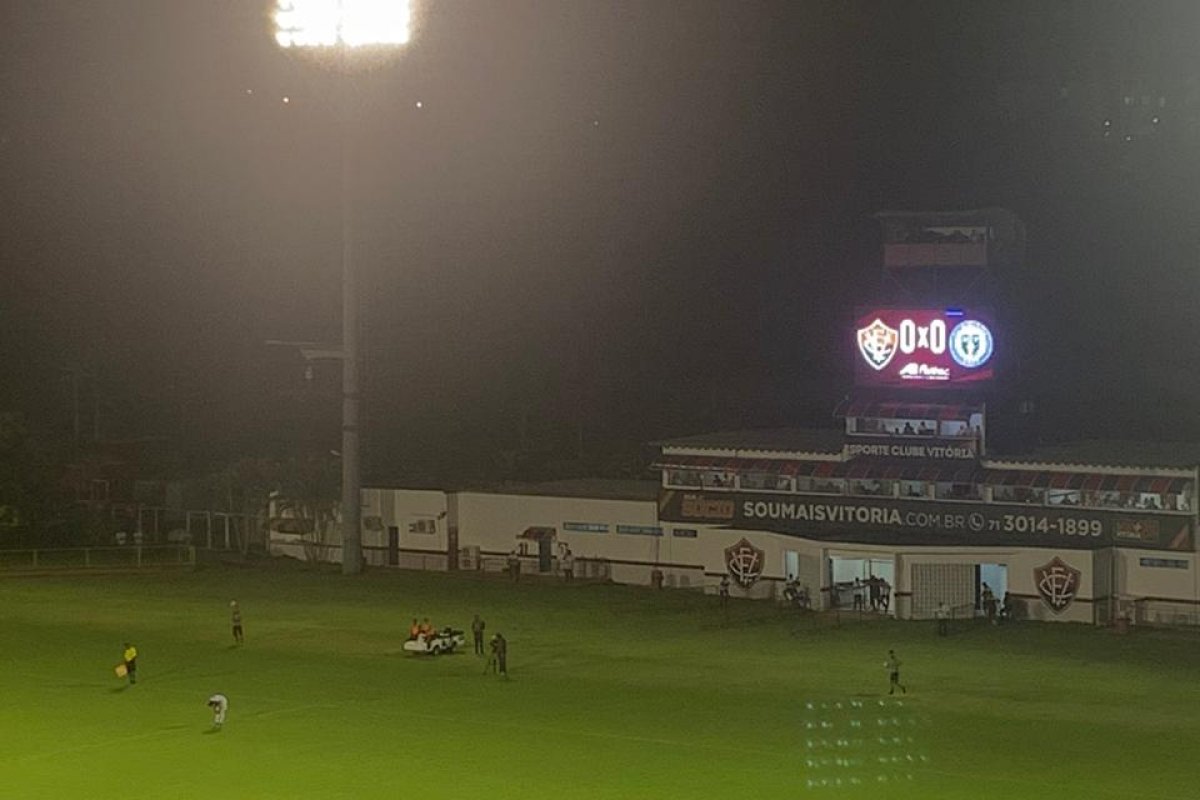 Sob vaias, Vitória empata com Freipaulistano pela Copa do Nordeste