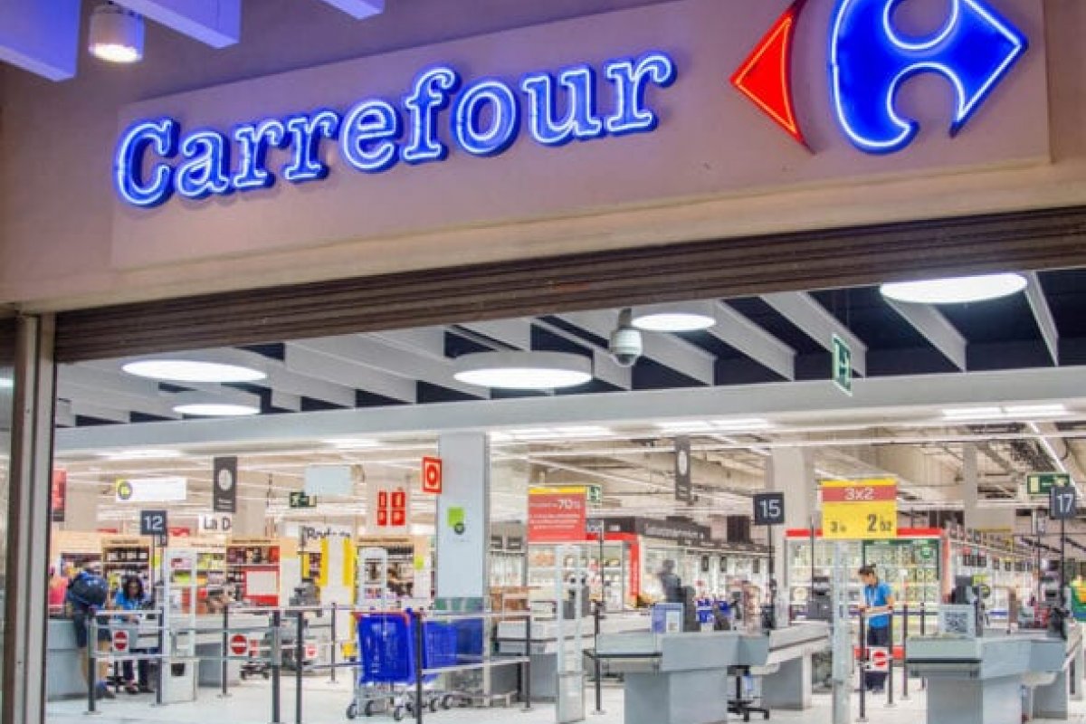 Carrefour compra lojas do Makro no Brasil por R$ 1,95 bilhão