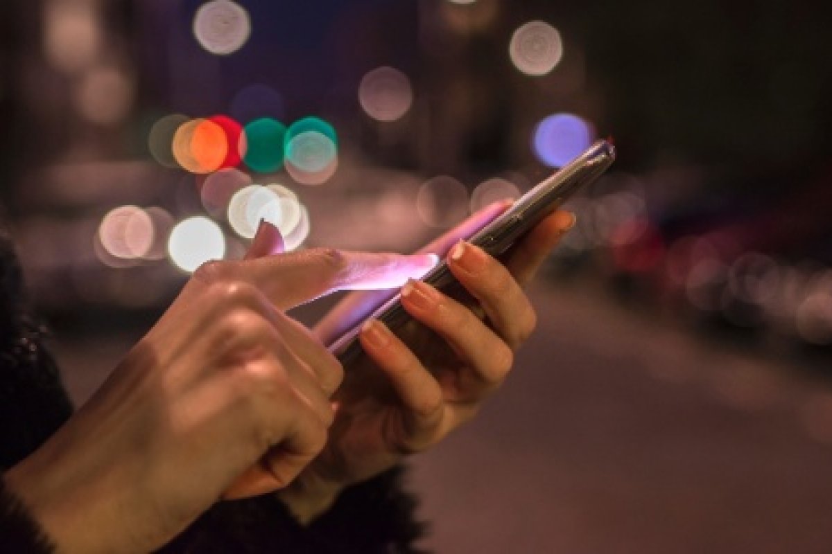 Mesmo sem horário de verão, celulares atrasaram uma hora no último domingo (16)