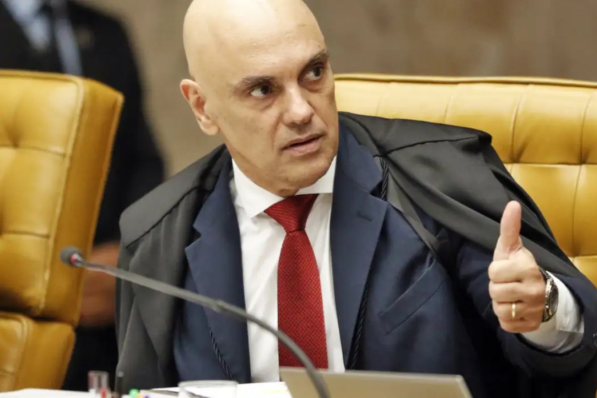 Moraes suspende atos do governo e do Congresso sobre IOF e convoca audiência de conciliação; Hugo Motta reage