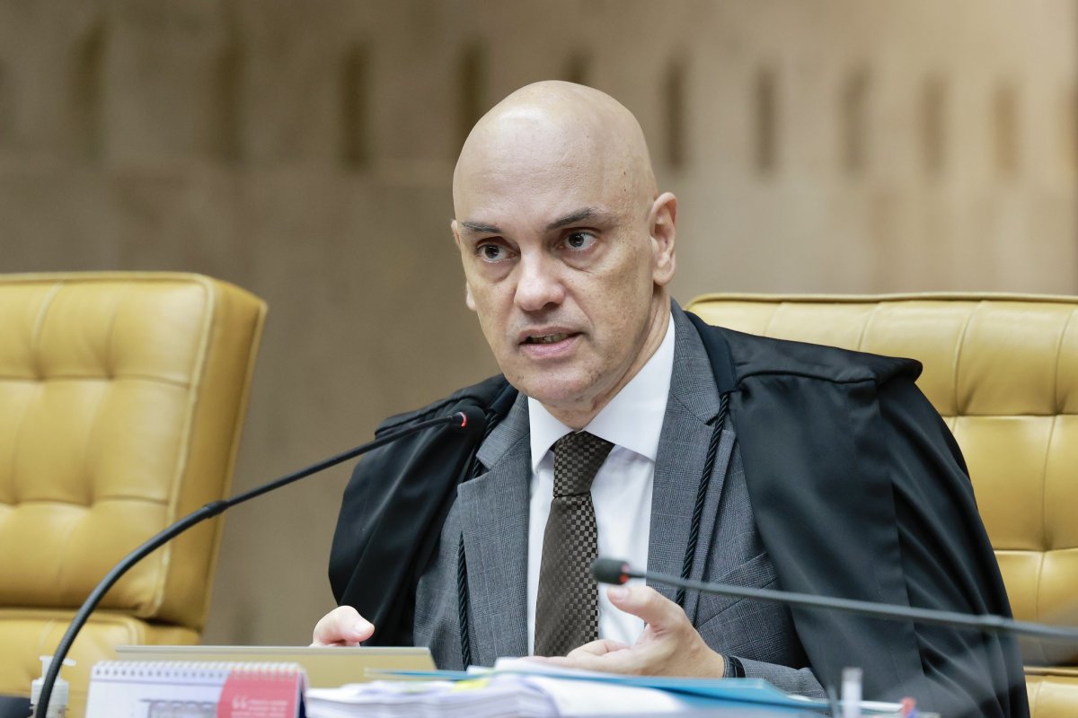 Moraes liga big techs ao 8/1 e diz que STF deu exemplo ao mundo sobre regulação