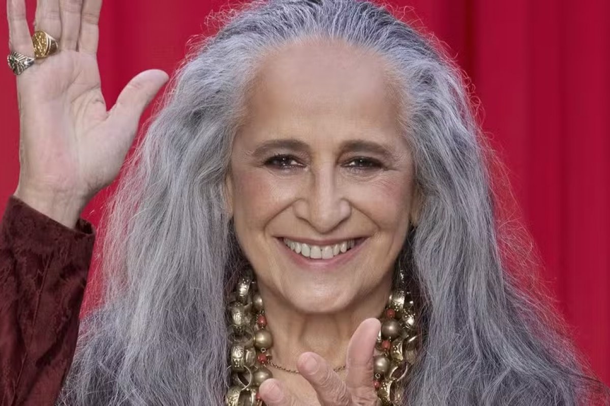 Após esgotar ingressos em um dia, Maria Bethânia anuncia shows extras; veja datas