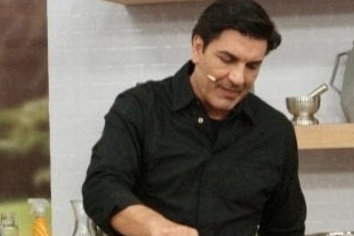 Edu Guedes passa por cirurgia por conta de câncer no pâncreas: entenda a doença. 