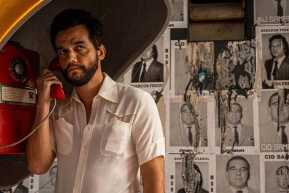 Wagner Moura recebe prêmio de Melhor Ator do Festival de Cannes 2025 em Paris