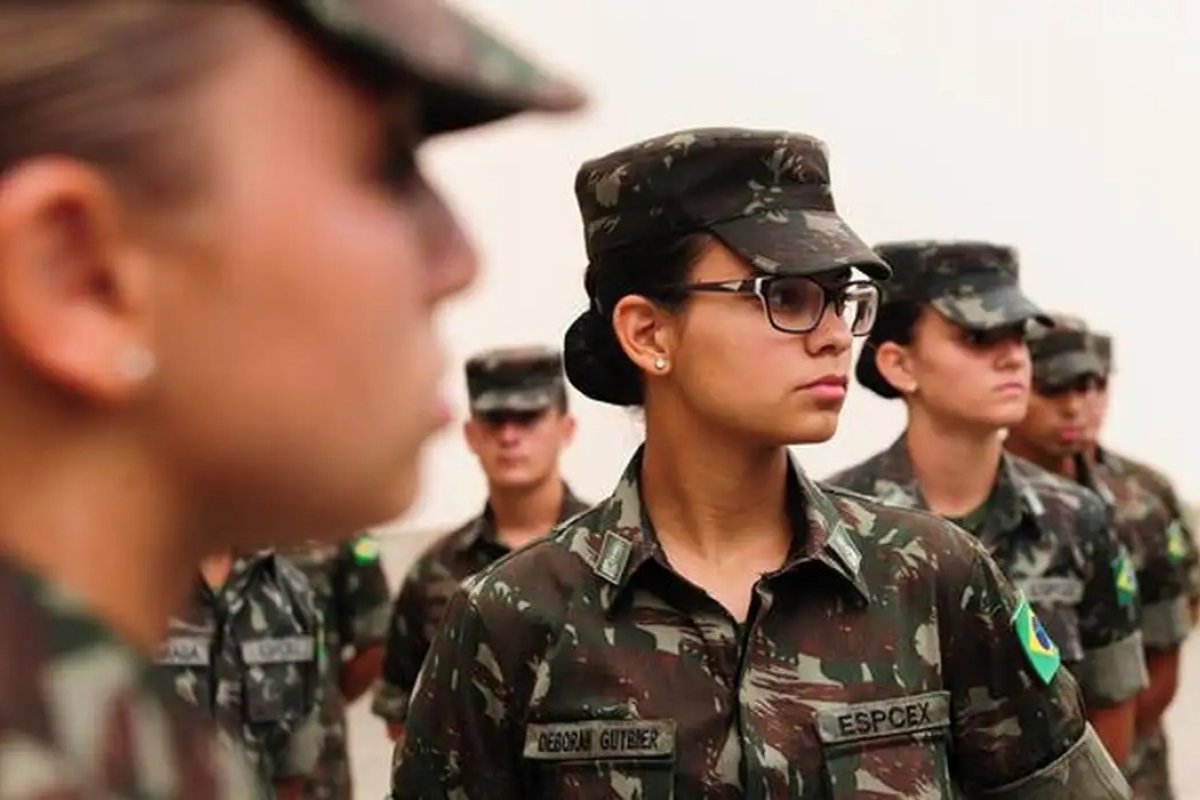 Congresso aprova reajuste de 9% para militares das Forças Armadas