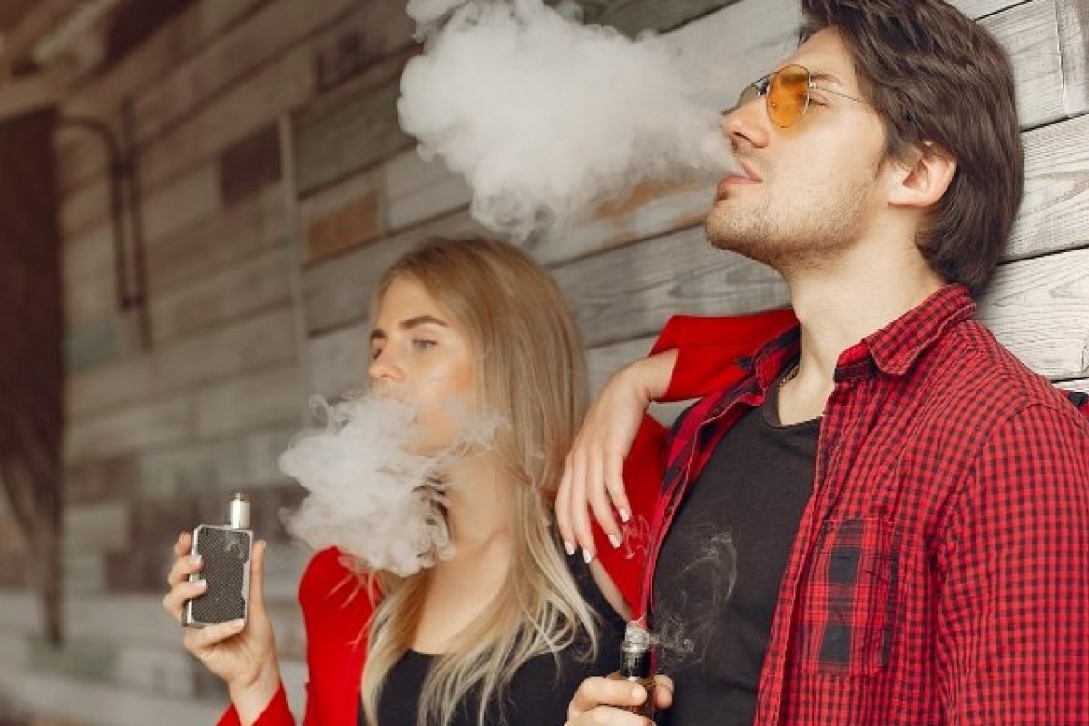 Uso de cigarros eletrônicos pode afetar fertilidade de homens e mulheres, alertam especialistas! 
