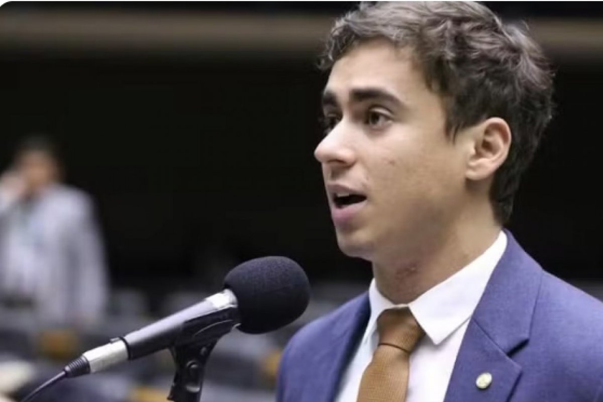 MP Eleitoral apresenta denuncia contra Nikolas Ferreira por ataques a ex-prefeito de Belo Horizonte