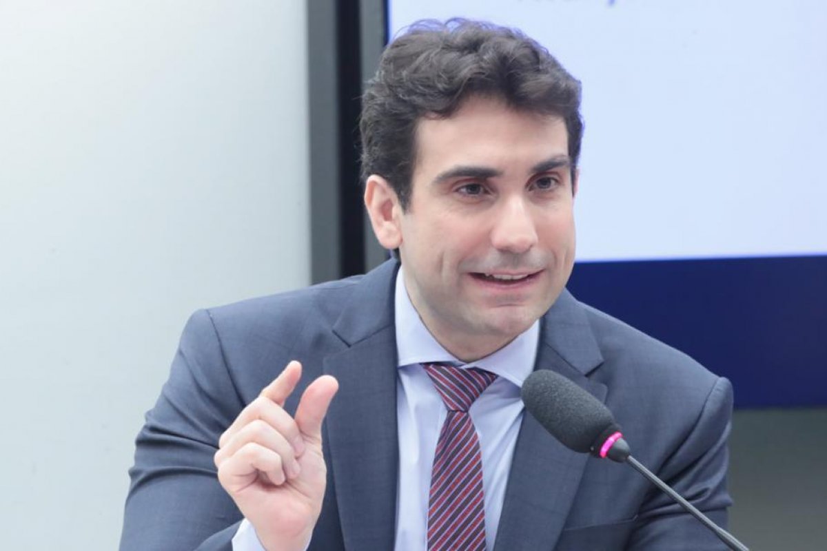 Quase 60% dos itens de inflação estão acima do teto da meta perseguida pelo BC, diz Galípolo