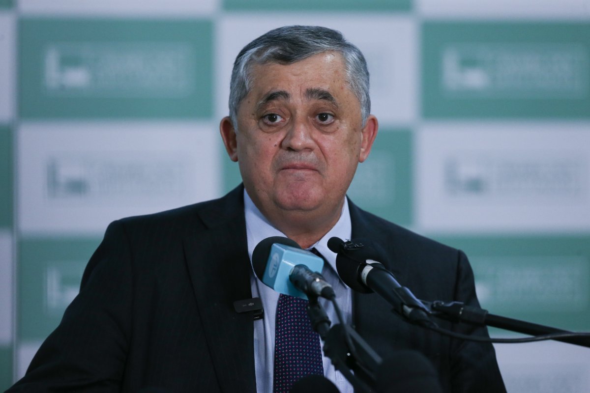Líder do governo na Câmara nega envolvimento em escândalo de emendas parlamentares