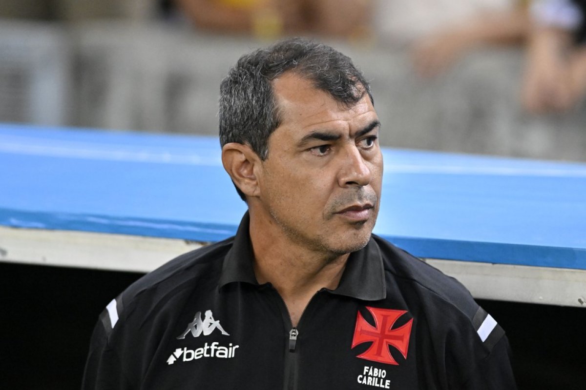 Vitória contrata Fábio Carille como novo técnico; veja carreira