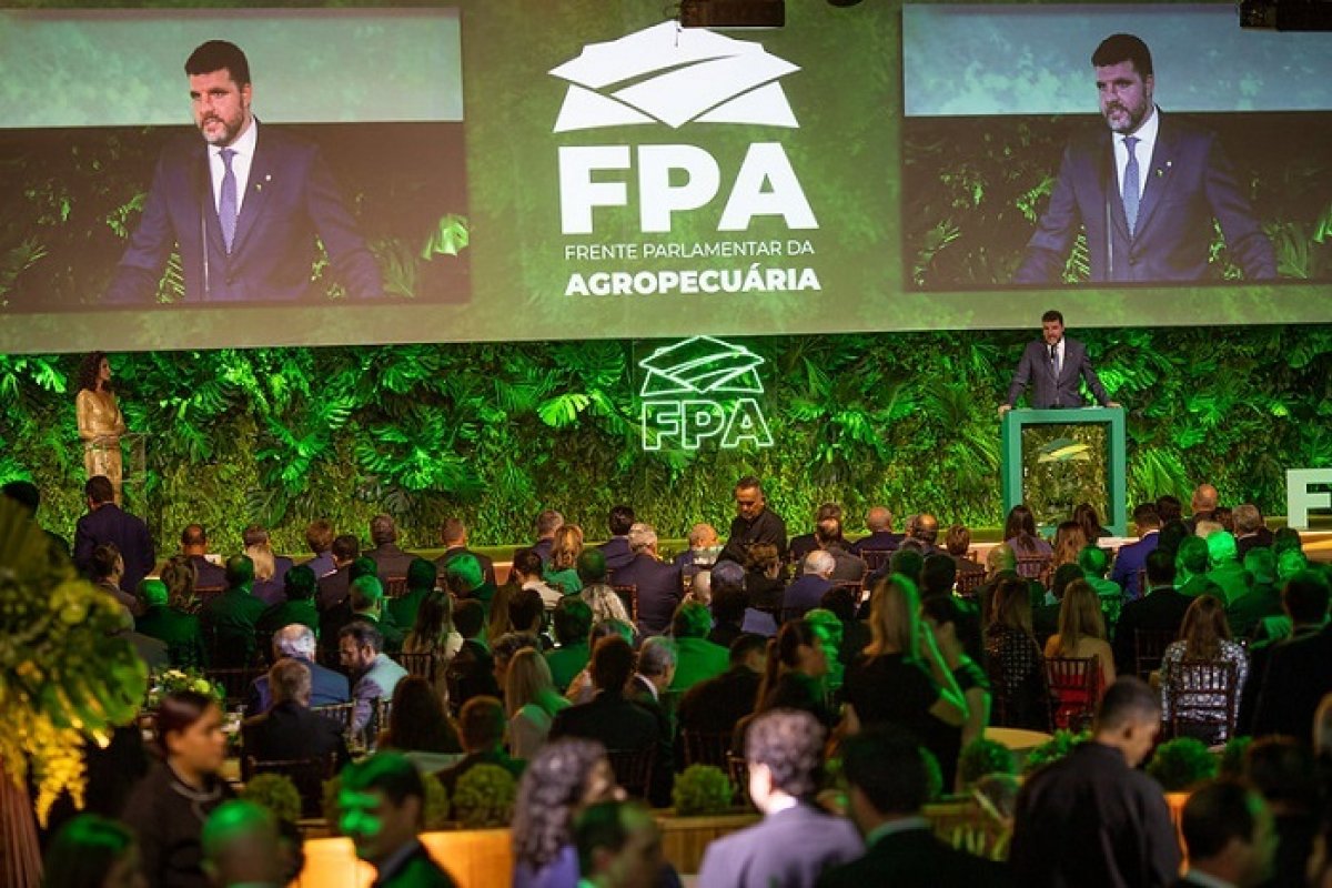 FPA declara “preocupação” com as tarifas de 50% de Trump: “É momento de cautela”