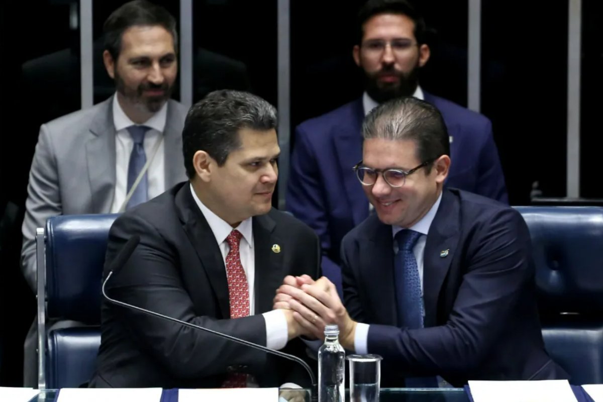 Taxação: "Estaremos prontos para agir com equilíbrio e firmeza em defesa da nossa economia", diz Congresso