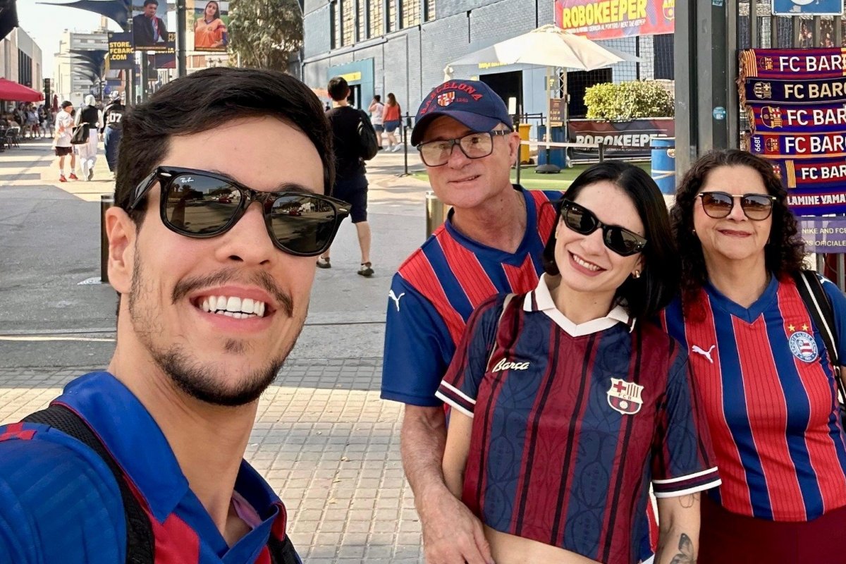 Médico Gabriel Mendes aproveita férias na Europa para descansar e viver momento especial em Barcelona!