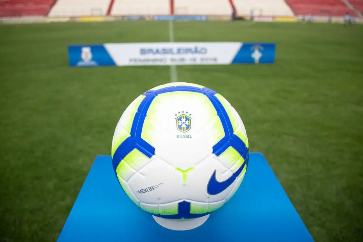 Brasileirão volta com novos técnicos, reforços e despedidas