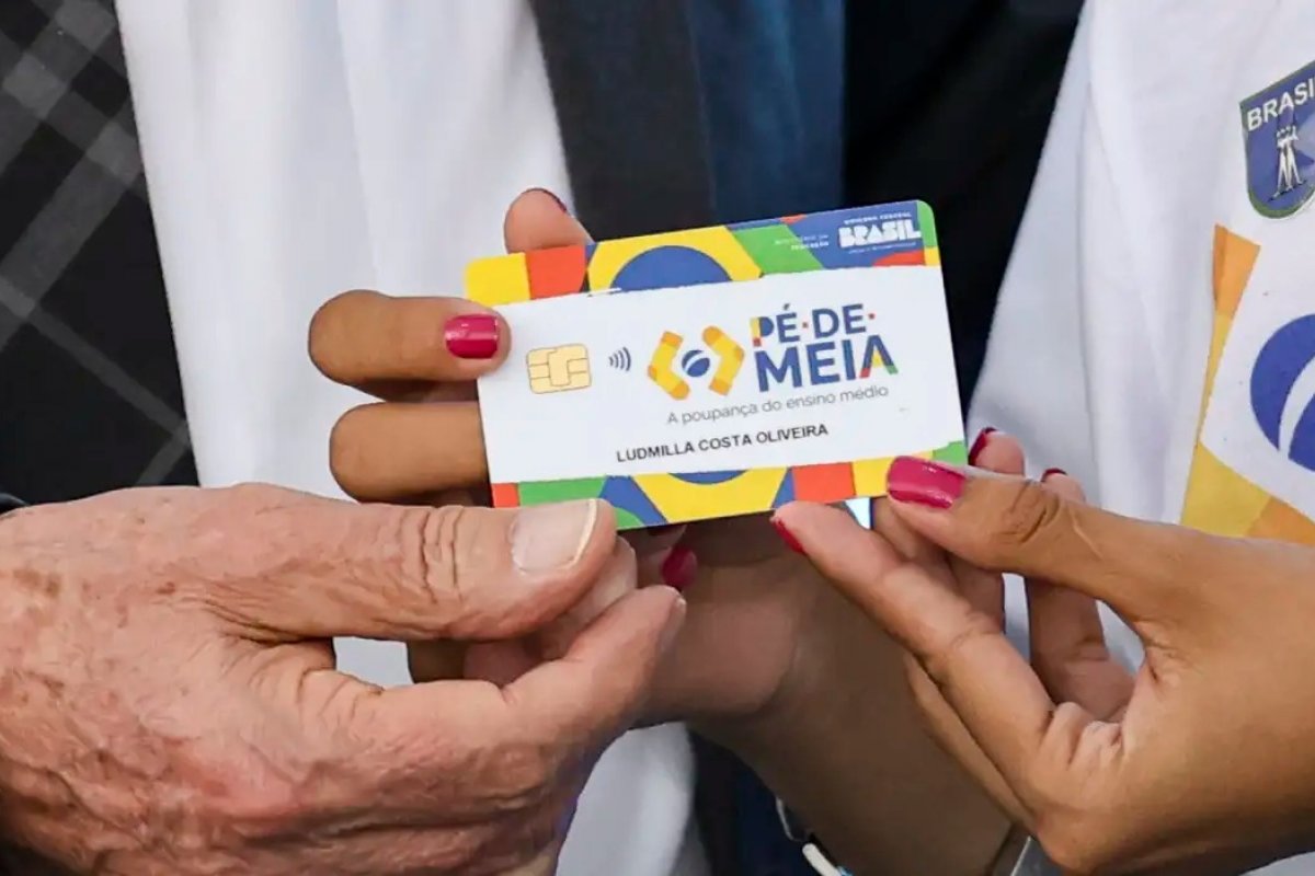 MEC quer estender Pé-de-Meia a todos os alunos do ensino médio da rede pública