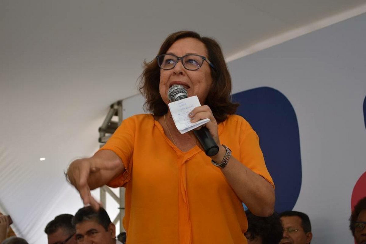 Após tarifa dos EUA, Lídice da Mata diz que família Bolsonaro age como ‘facção criminosa’