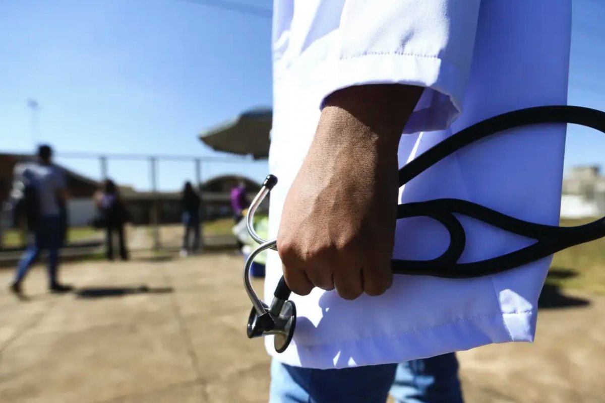 Violência contra médicos aumentou 68% em dez anos; mais de 4,5 mil ocorrências foram registradas neste ano