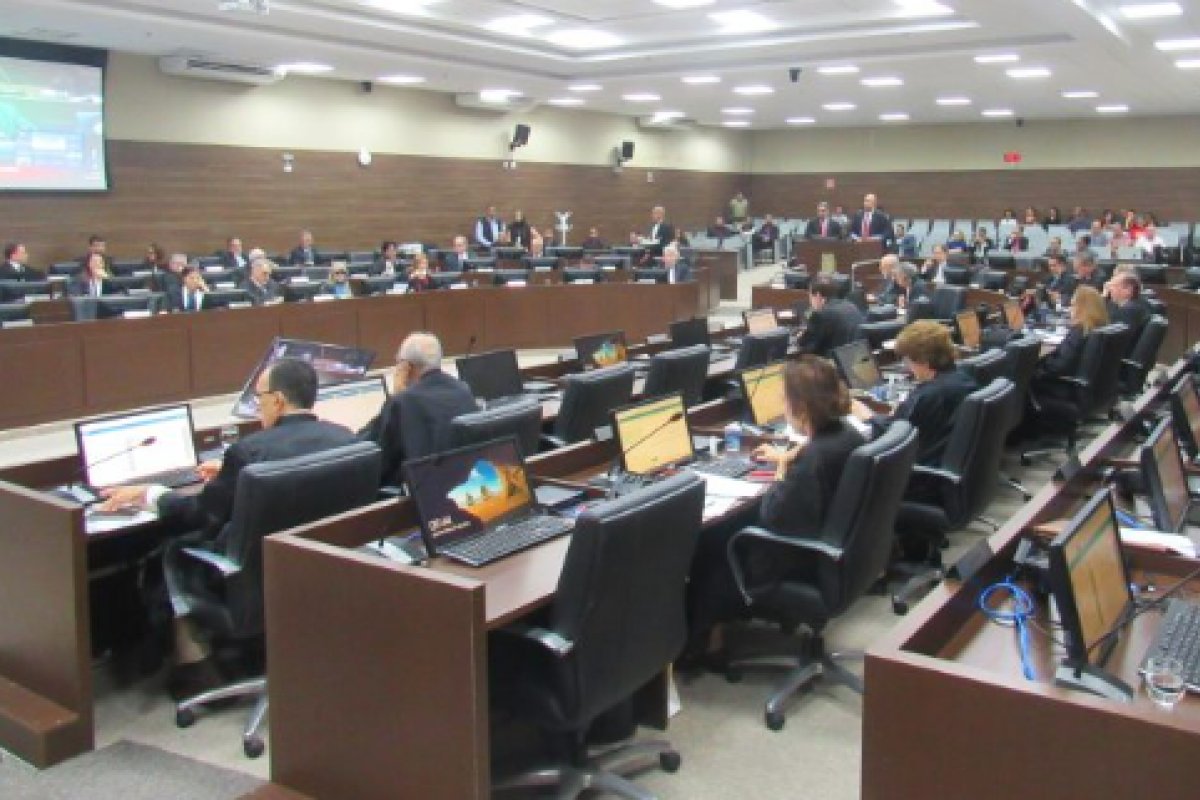 TJBA aprova aumento de gratificações para servidores com retroativo a maio