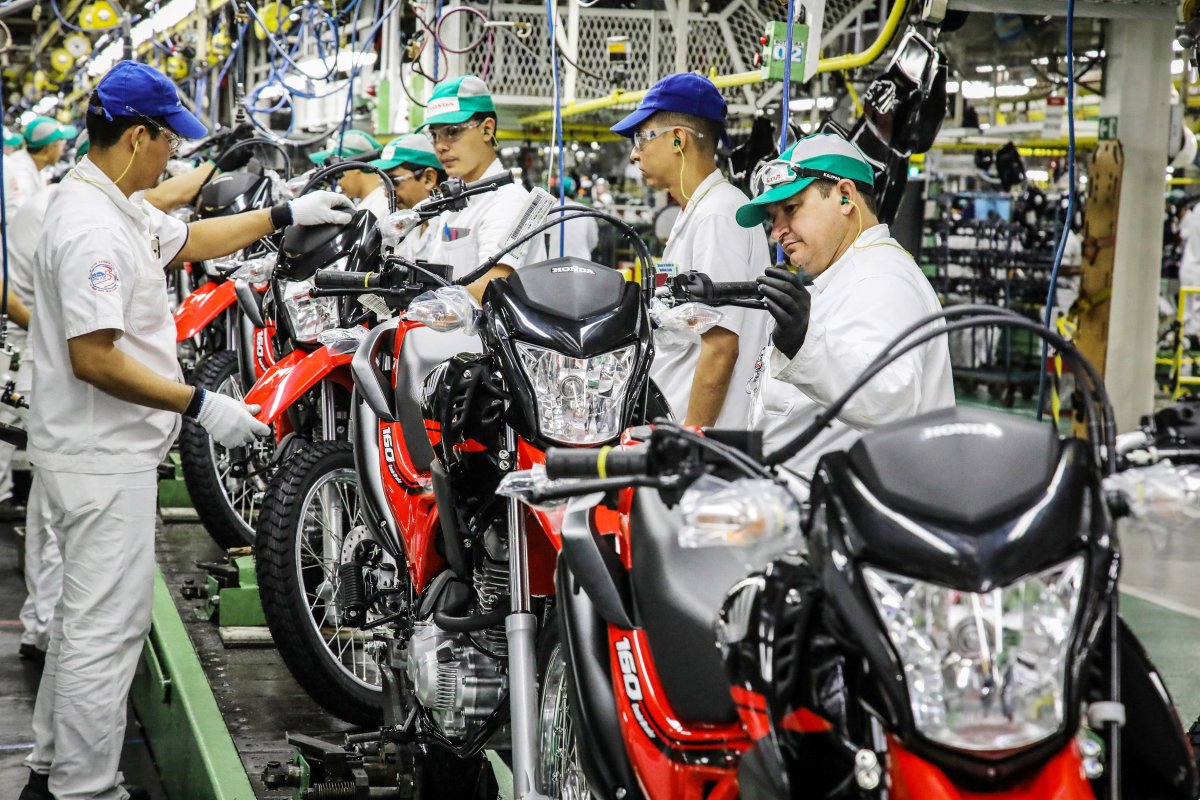 Fábricas de motos instaladas no Brasil produziram 1 milhão de unidades no 1° semestre 