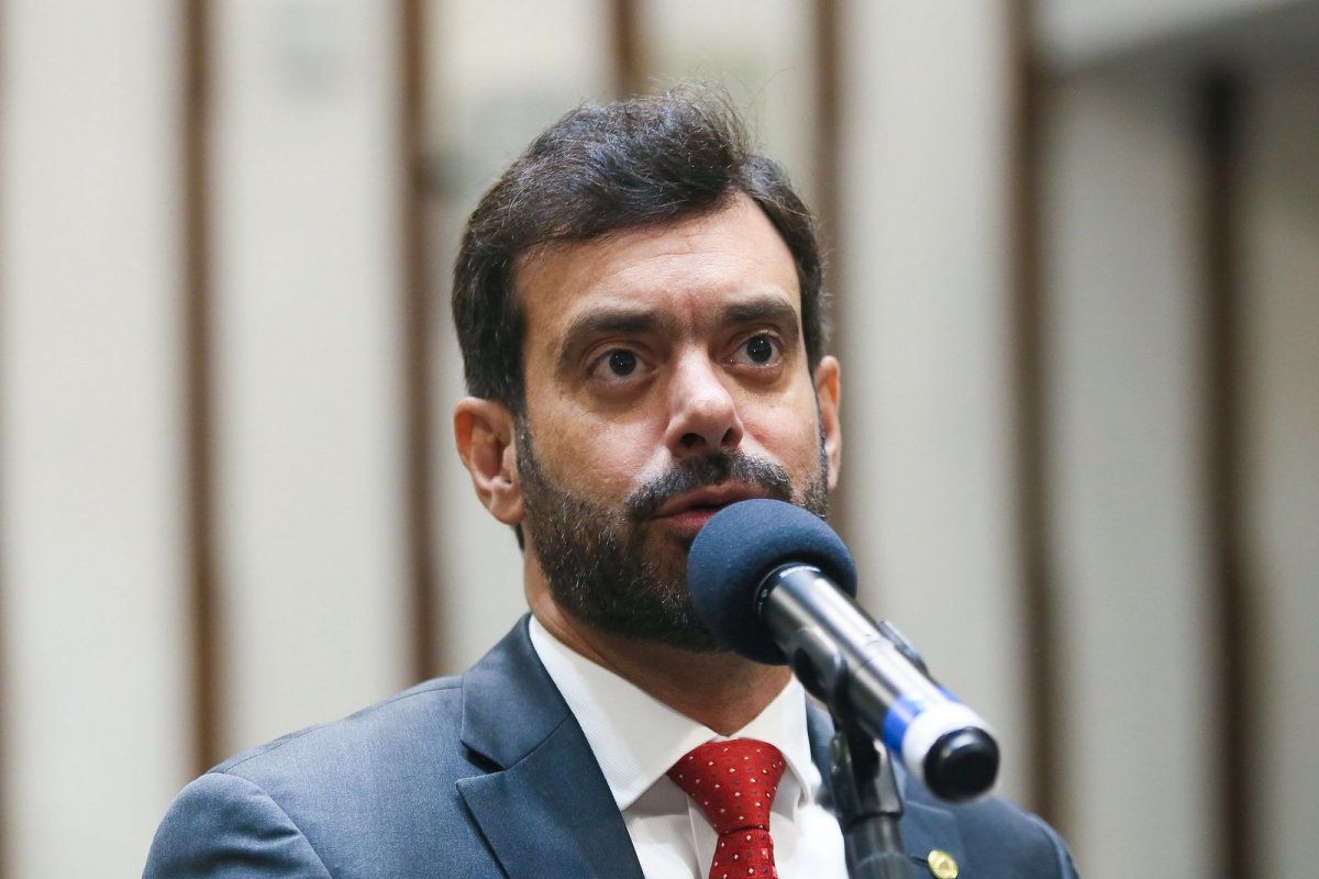 Tiago Correia critica Jerônimo por minimizar violência no baixo sul após denúncias de ACM Neto