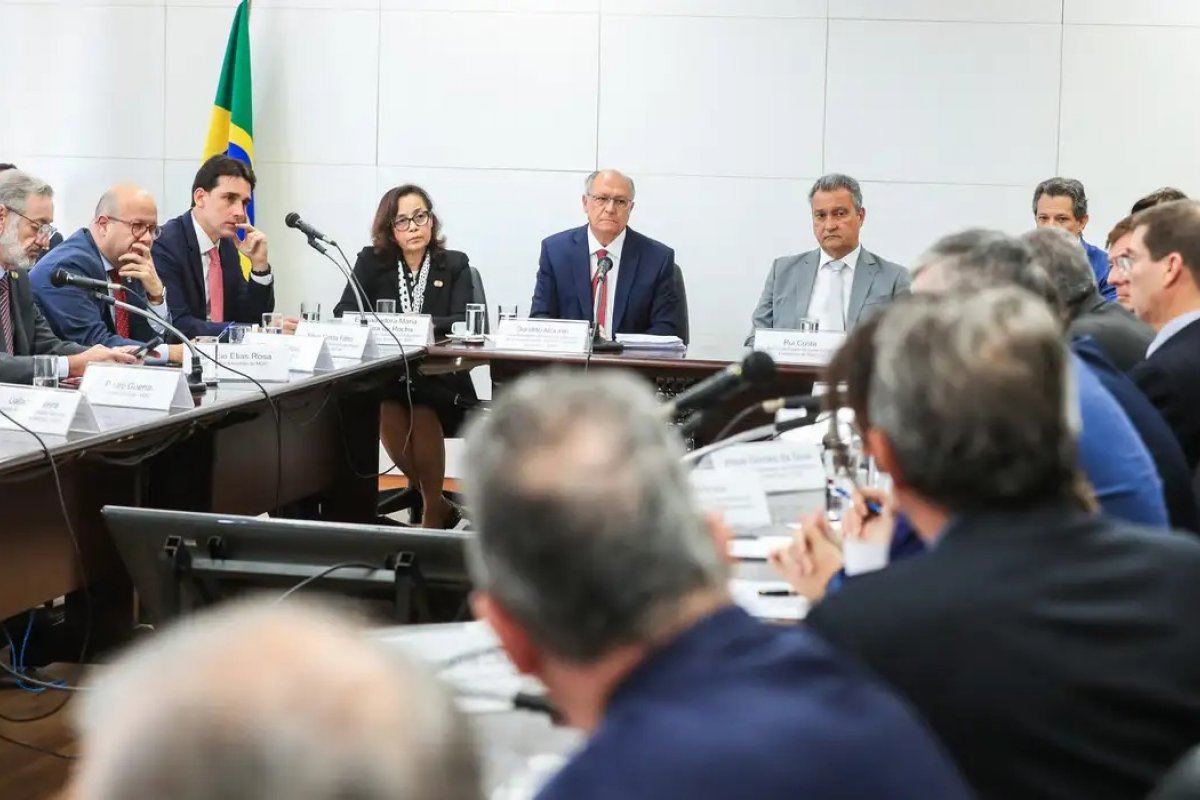 Alckmin diz que indústria pediu ao governo Lula negociação com EUA para adiar tarifa de 50%
