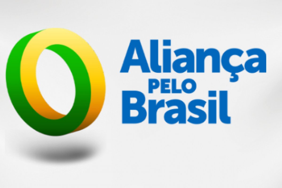 Tesoureira do Aliança pelo Brasil acredita já ter assinaturas suficientes para mandar ao TSE