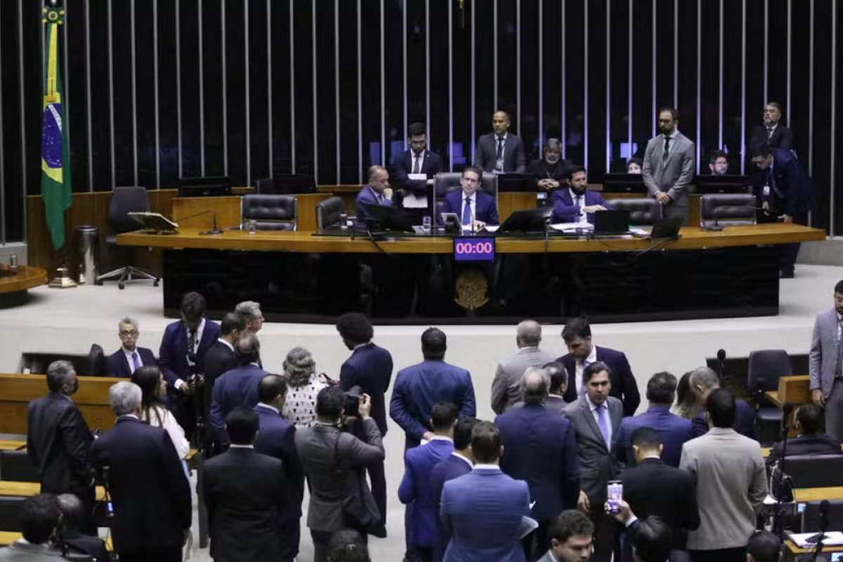 Câmara aprova projeto que flexibiliza regras para licenciamento ambiental