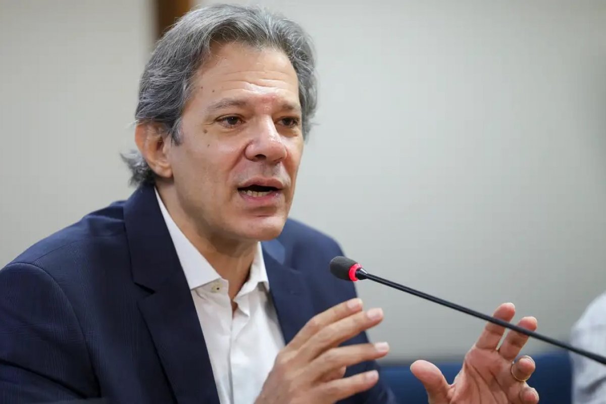 Haddad critica tarifa dos EUA e diz que medida pode prejudicar economia americana