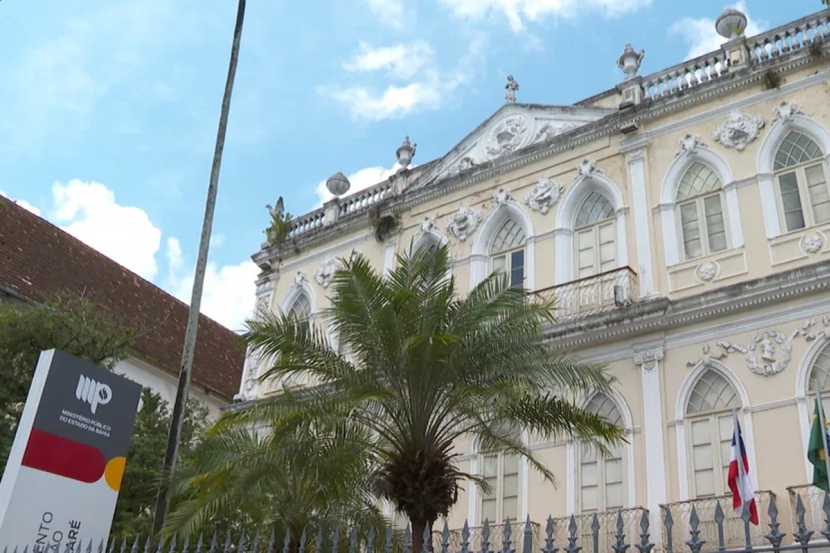 Homem é condenado a 38 anos de prisão por duplo homicídio qualificado por crime em Filadélfia