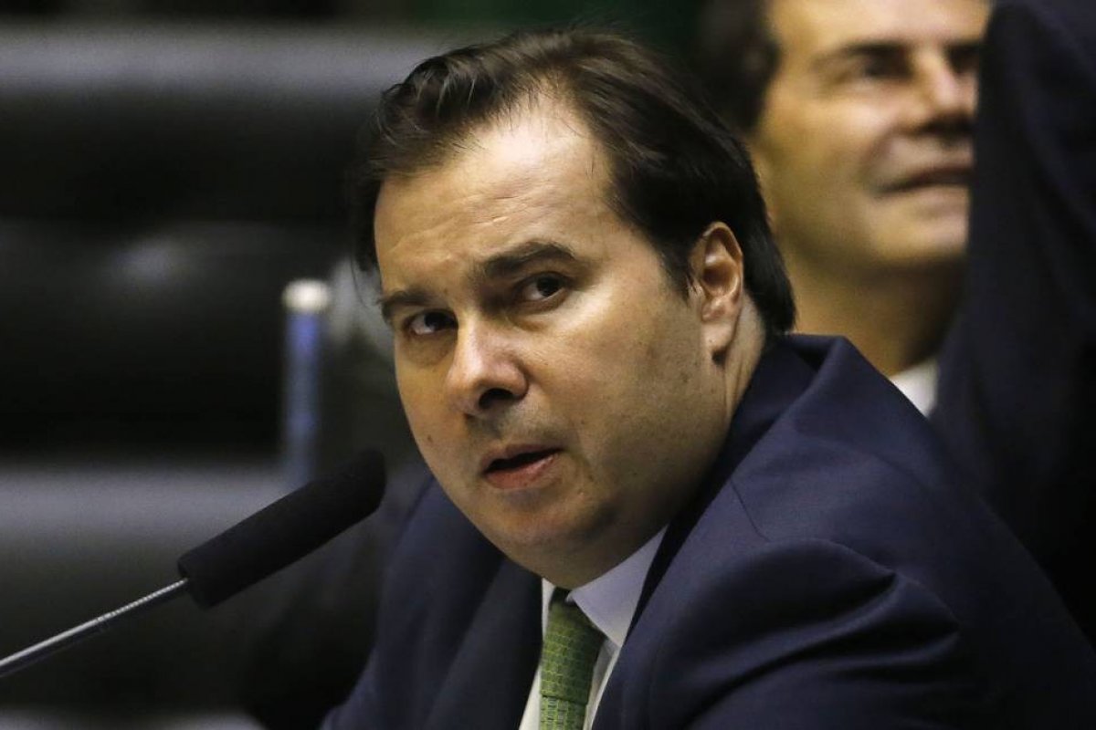Rodrigo Maia diz que texto da Reforma Administrativa deve vir "na linha correta"