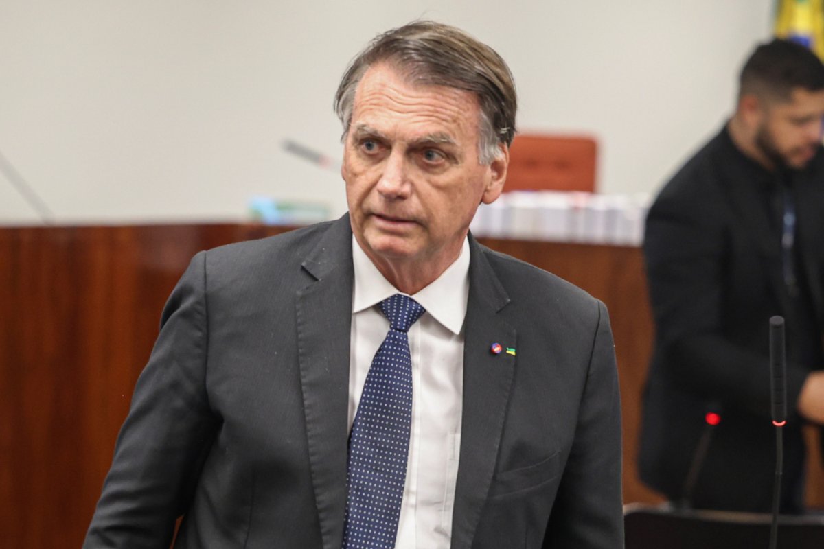 Vídeo: Bolsonaro diz não conhecer pen drive apreendido pela PF no banheiro de sua casa: "Eu nunca abri um pen drive na minha vida"
