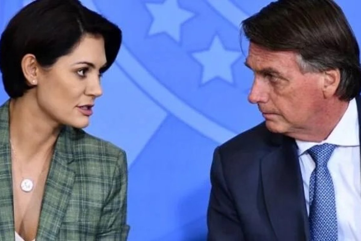 PF relata nervosismo de Bolsonaro e Michelle durante buscas em casa do ex-presidente