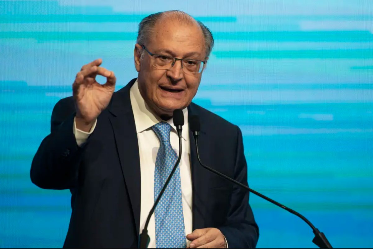 Alckmin diz que operação contra Bolsonaro não pode e não deve comprometer negociações tarifárias