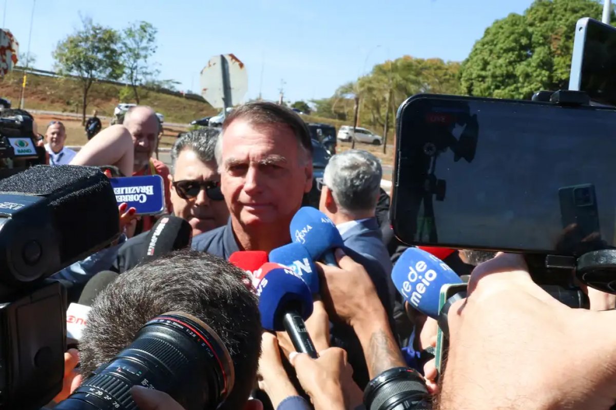 Quaest: 59% das menções nas redes sociais apoiam operação da PF contra Bolsonaro