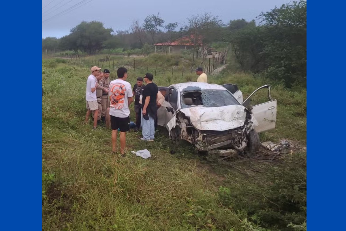 Dois homens morrem e outras cinco pessoas ficam feridas após acidente entre carros em rodovia baiana