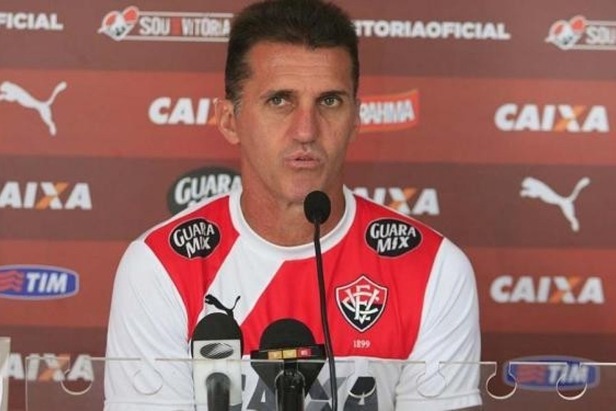 Presidente do Vitória revela que armação salvou Vitória do rebaixamento em 2017