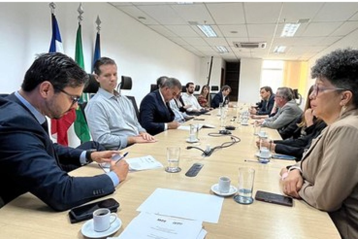 O Ministério Público Federal (MPF) firmou um Termo de Ajustamento de Conduta (TAC) com o intuito de assegurar a consulta prévia, livre e informada das comunidades tradicionais de povos de terreiro, c