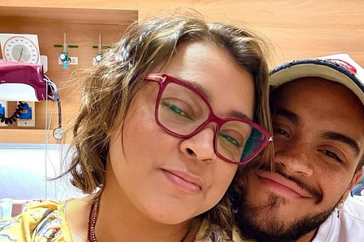 Filho de Preta Gil publica homenagem à mãe nas redes sociais