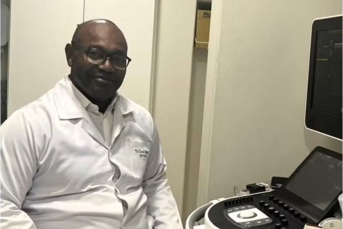 Médico é condenado a 43 anos de prisão por crimes sexuais contra pacientes e colegas