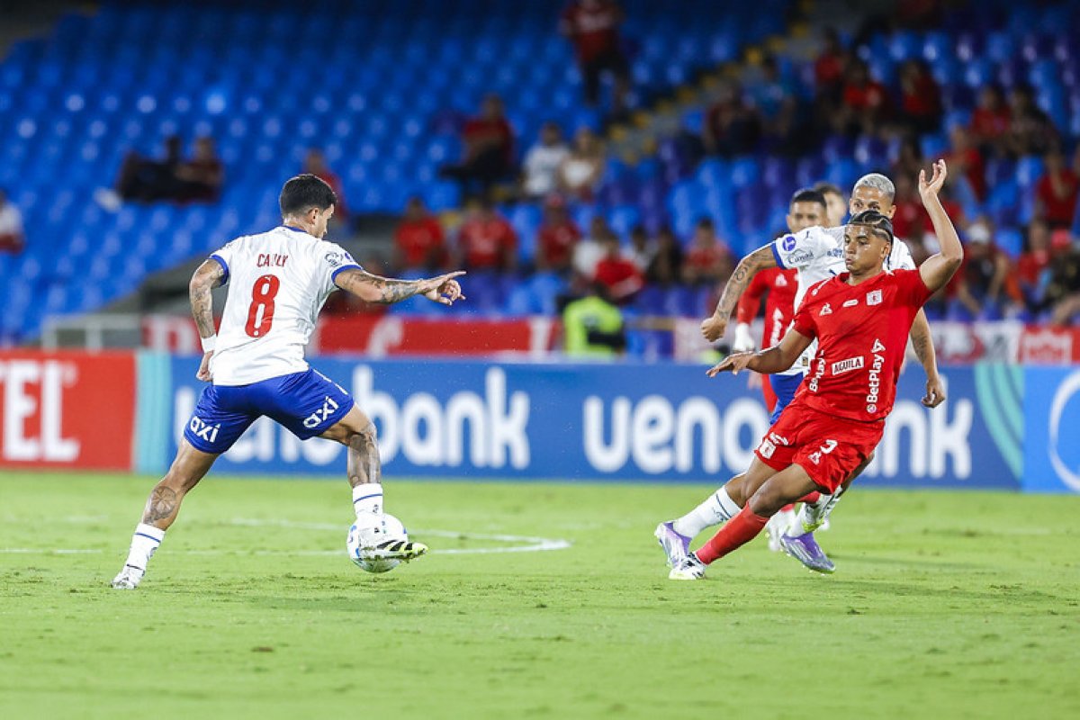 América de Cali provoca Bahia nas redes após eliminação da Sul-Americana; confira