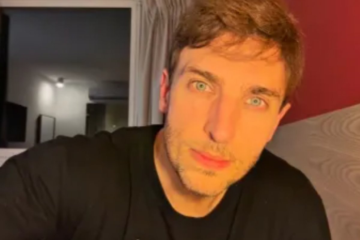 Justiça assegura "liberdade de expressão artística" para Léo Lins