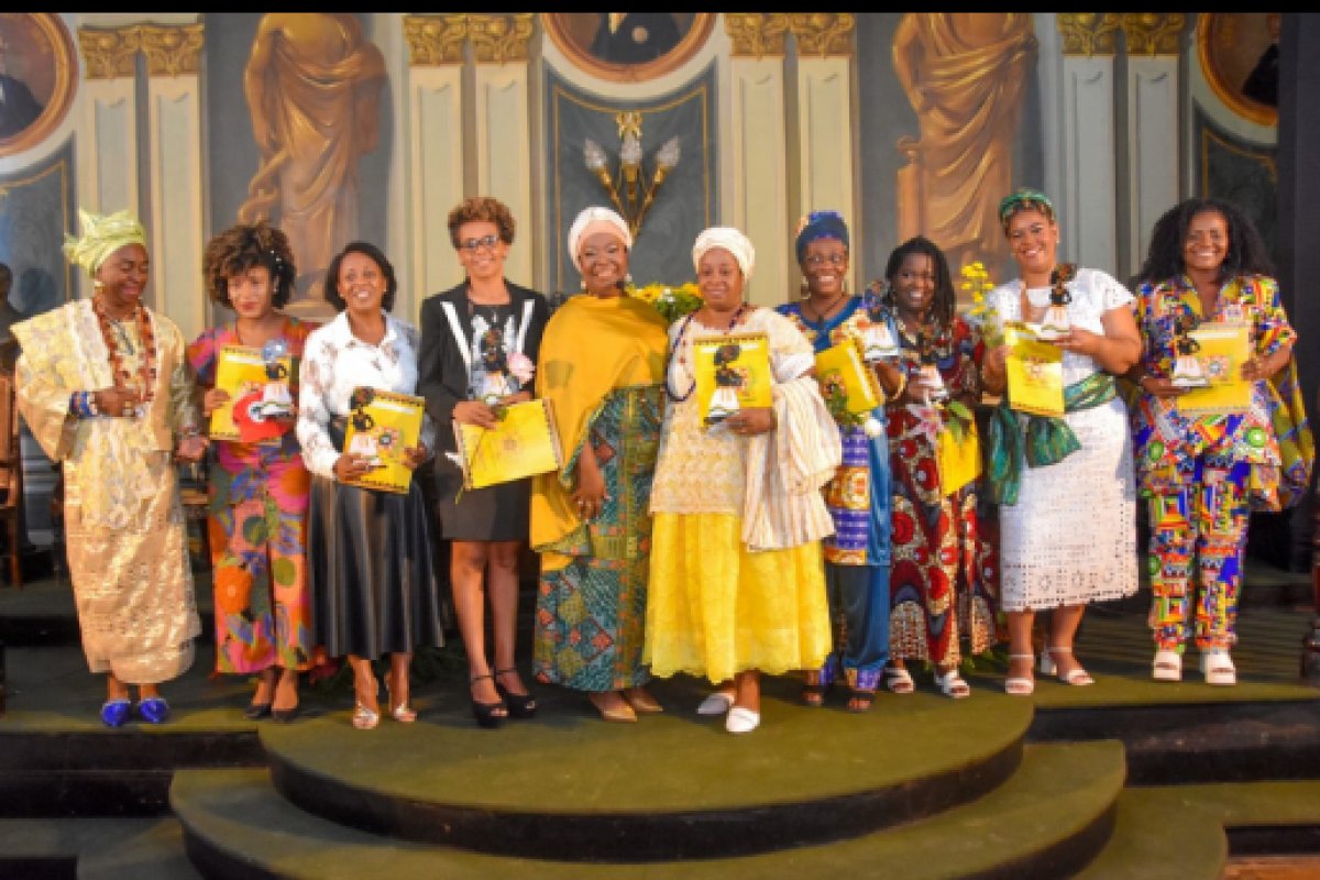 Prêmio Mulheres Negras Contam Suas Histórias homenageia lideranças em Salvador 